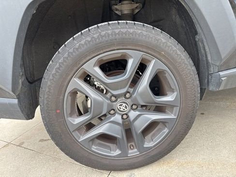 Used 2024 Toyota RAV4 Adventure image 9