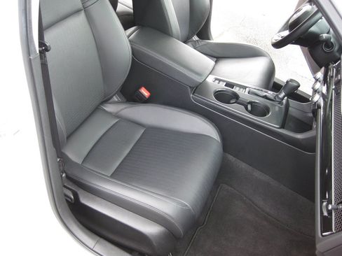 Used 2022 Honda Civic EX-L image 32