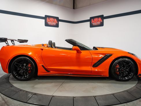 Used 2019 Chevrolet Corvette ZR1 RWD image 5