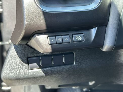 Used 2022 Lexus UX 250h w/ Accessory Package (Z1) AWD/4WD image 17