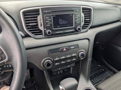 Used 2017 Kia Sportage LX w/ LX Popular Package AWD/4WD image 12