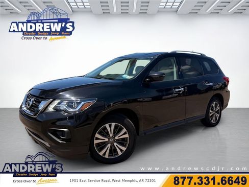 Used 2017 Nissan Pathfinder S FWD image 1
