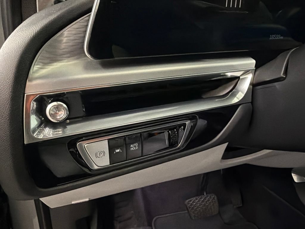 Certified 2024 Cadillac Lyriq Sport RWD image 35
