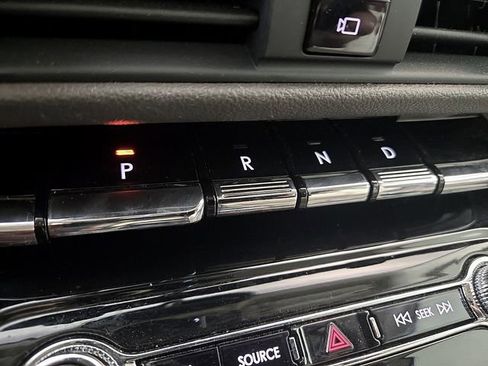 Used 2022 Lincoln Corsair Reserve w/ Equipment Group 201A image 16