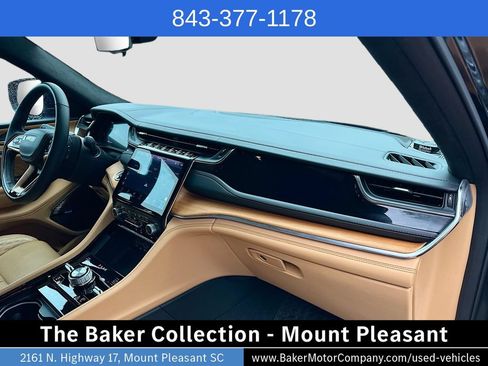 Used 2025 Jeep Grand Cherokee L Summit w/ Advanced Protech Group IV AWD/4WD image 32