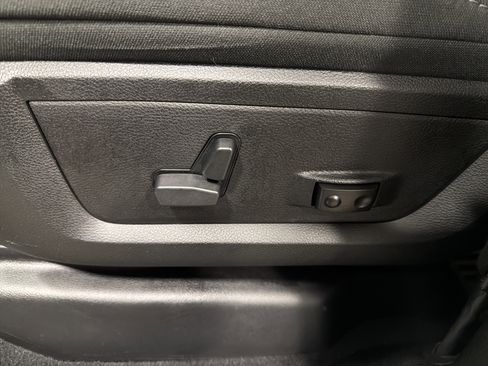 Used 2024 RAM 2500 Big Horn w/ Snow Chief Group image 17