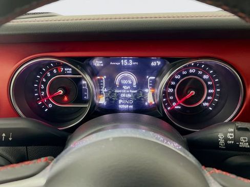 Used 2019 Jeep Wrangler Unlimited Rubicon w/ LED Lighting Group AWD/4WD image 14