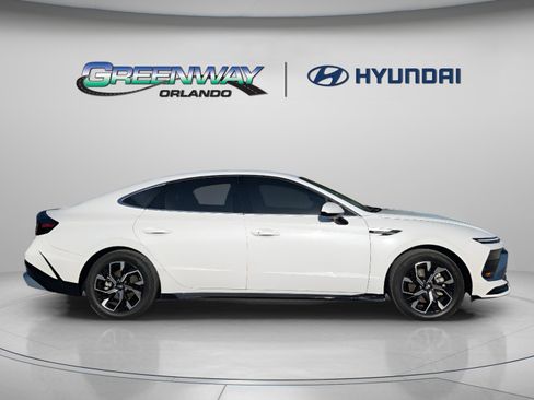 Certified 2024 Hyundai Sonata SEL FWD image 9