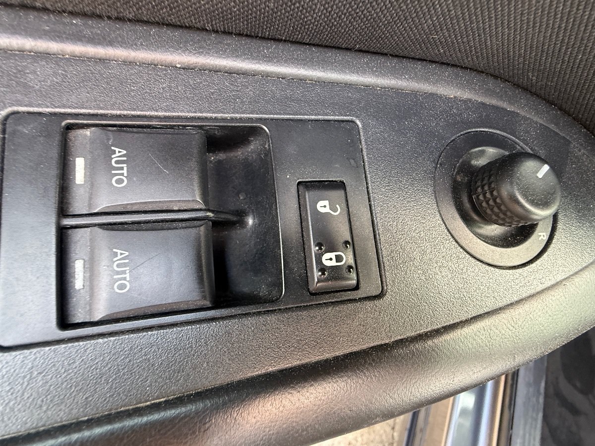 Used 2014 Dodge Challenger R/T RWD image 16