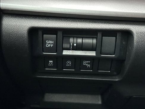 Used 2021 Subaru Crosstrek 2.5i Limited w/ Moonroof Package 2 image 32