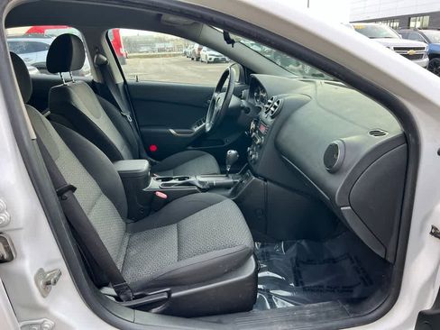 Used 2009 Pontiac G6 Sedan w/ Preferred Package image 22