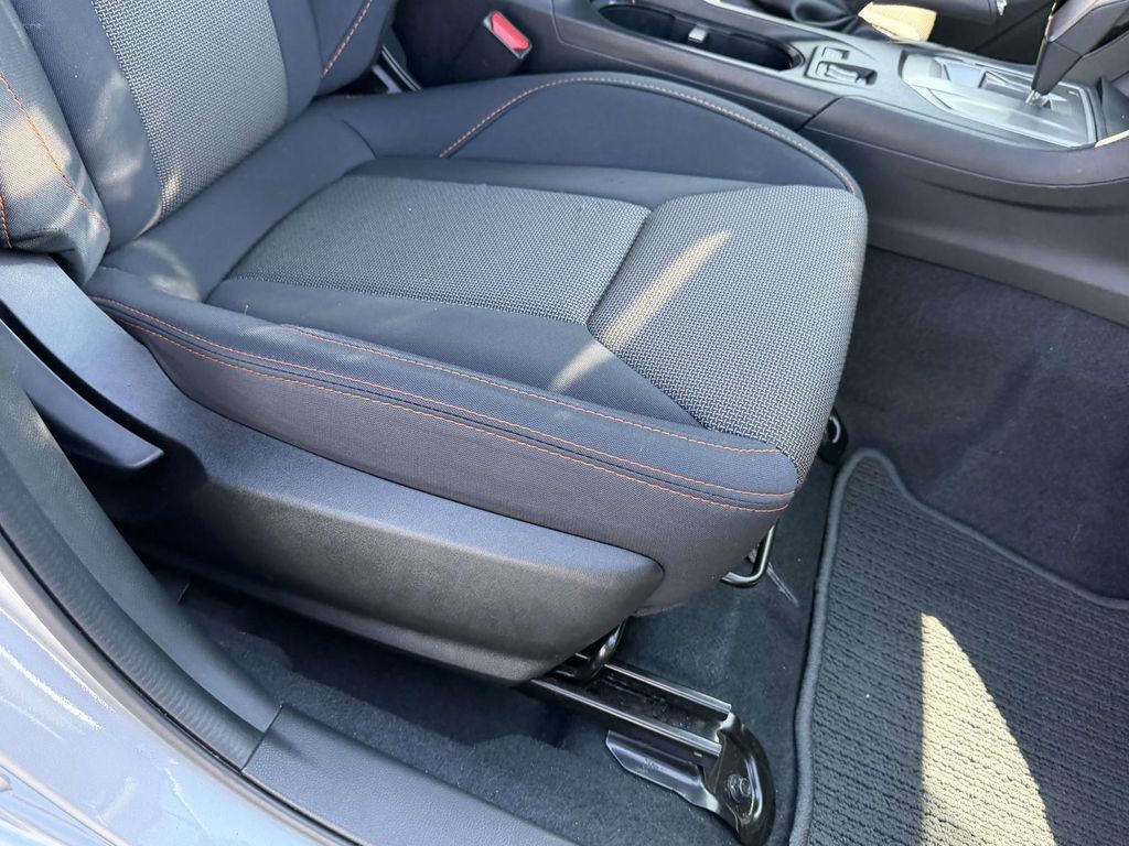 Used 2019 Subaru Crosstrek 2.0i Premium AWD/4WD image 11