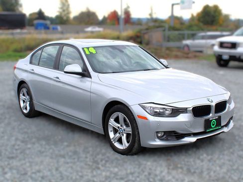 Used 2014 BMW 328i xDrive XI SULEV image 1