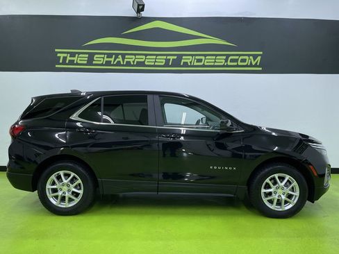 Used 2023 Chevrolet Equinox LT w/ Driver Convenience Package image 11