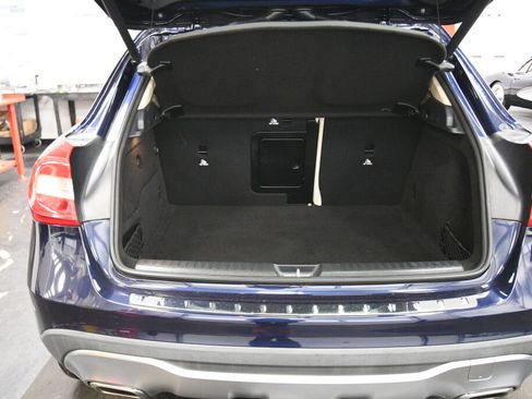 Used 2018 Mercedes-Benz GLA 250 4MATIC image 27