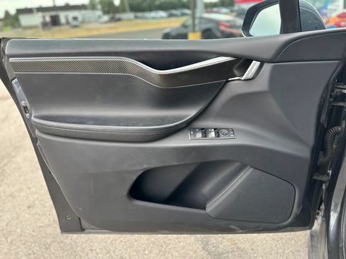 Used 2016 Tesla Model X 90D AWD/4WD image 22