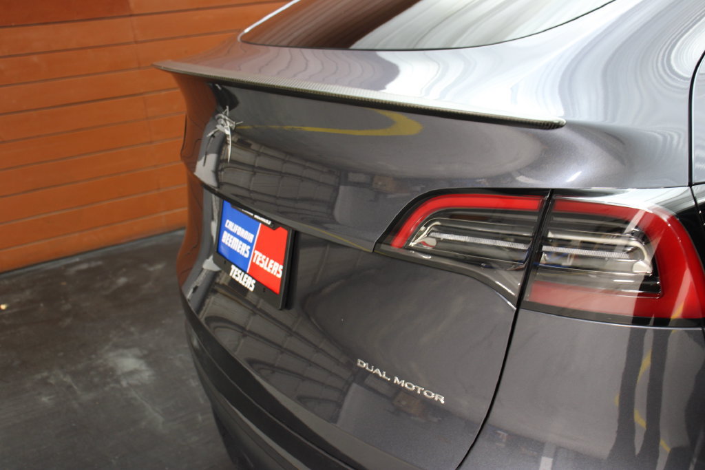 Used 2023 Tesla Model Y Performance AWD/4WD image 2