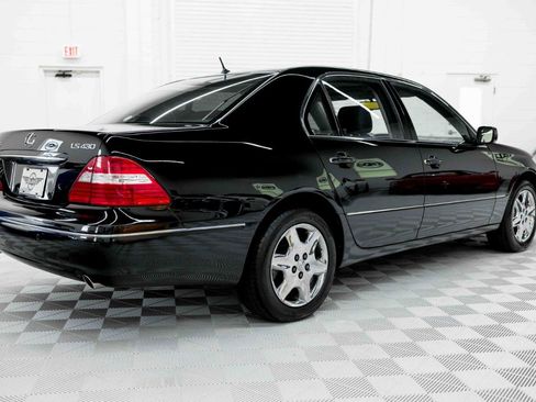Used 2004 Lexus LS 430 RWD image 7