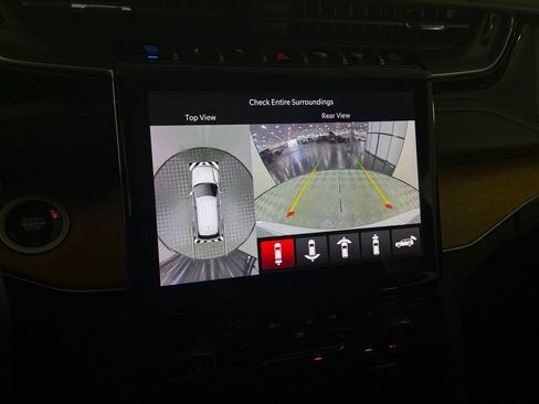 Certified 2023 Jeep Grand Cherokee Summit image 16