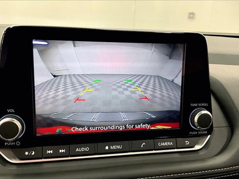 New 2025 Nissan Rogue S image 48