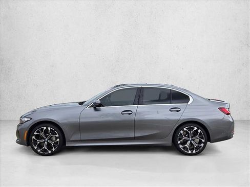 Used 2025 BMW 330i Sedan w/ Premium Package RWD image 9