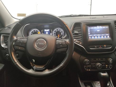 Used 2021 Jeep Cherokee Altitude image 22