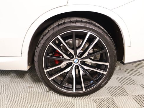 Used 2024 BMW X5 xDrive40i w/ Executive Package image 20