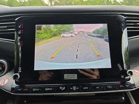 Used 2024 Jeep Wagoneer L Series II w/ Flexible Seating Group image 19