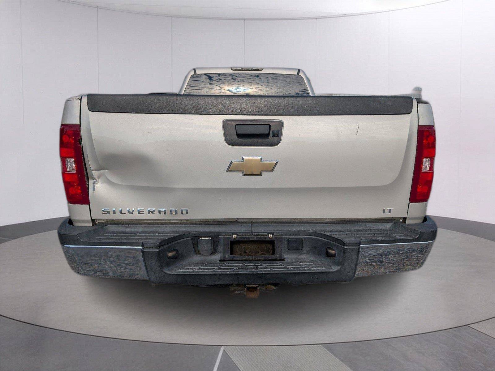 Used 2007 Chevrolet Silverado 2500 LT w/ Suspension Package, Off-Road AWD/4WD image 6