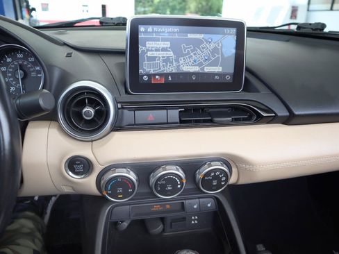 Used 2016 MAZDA MX-5 Miata Grand Touring RWD image 42