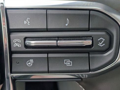 New 2026 GMC Acadia Denali w/ Super Cruise Package FWD image 32
