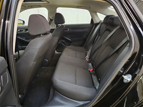 Used 2022 Honda Civic EX image 16