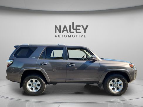 Certified 2017 Toyota 4Runner SR5 image 6