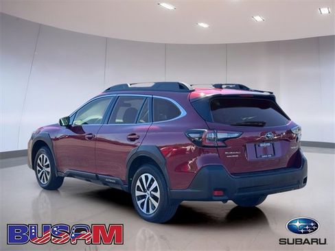 Used 2023 Subaru Outback Premium image 6