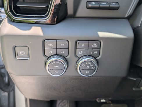 Certified 2024 GMC Sierra 2500 AT4 w/ AT4 Premium Plus Package AWD/4WD image 21
