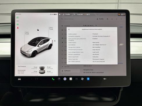 Used 2022 Tesla Model Y Long Range image 11