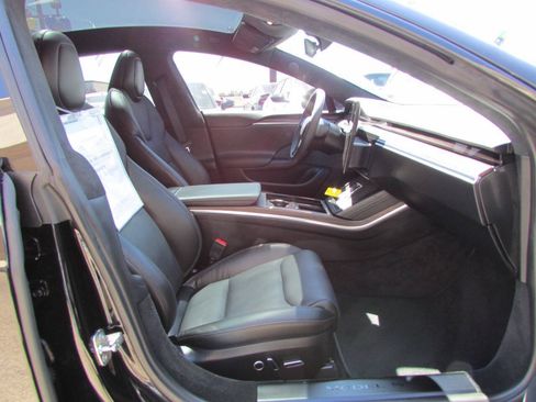 Used 2023 Tesla Model S Standard Range AWD/4WD image 18