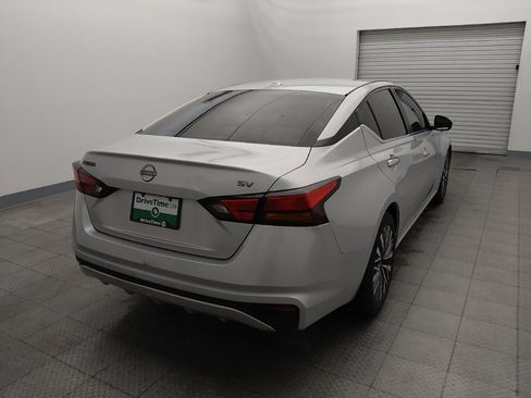 Used 2023 Nissan Altima 2.5 SV FWD image 7