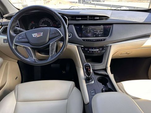 Used 2018 Cadillac XT5 AWD w/ LPO, Wheel Lock Package image 15
