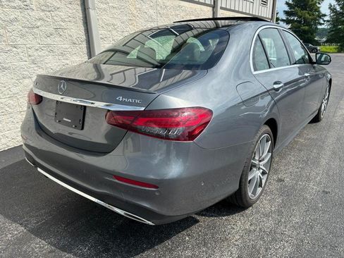 Used 2023 Mercedes-Benz E 350 4MATIC Sedan image 3