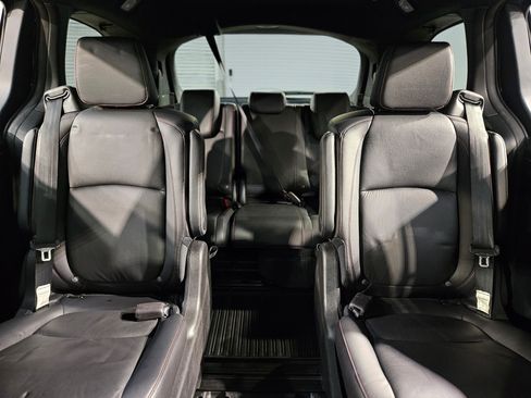 Used 2023 Honda Odyssey Sport image 13