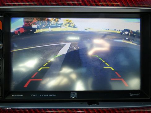 Used 2010 Dodge Challenger SE image 15