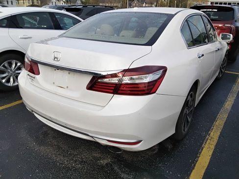 Used 2017 Honda Accord EX-L image 6