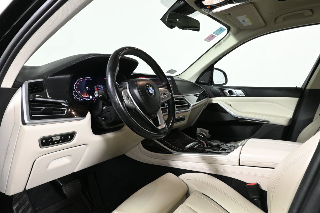 Used 2020 BMW X7 xDrive40i w/ Premium Package AWD/4WD image 4