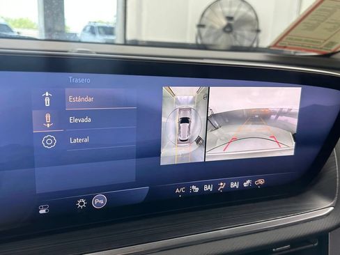 Used 2024 Buick Envision Preferred AWD/4WD image 27