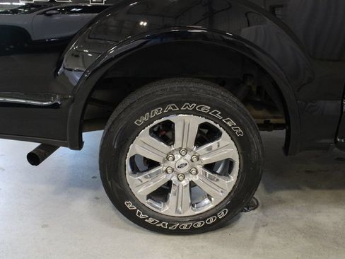 Used 2016 Ford F150 Lariat w/ Equipment Group 501A Mid AWD/4WD image 27
