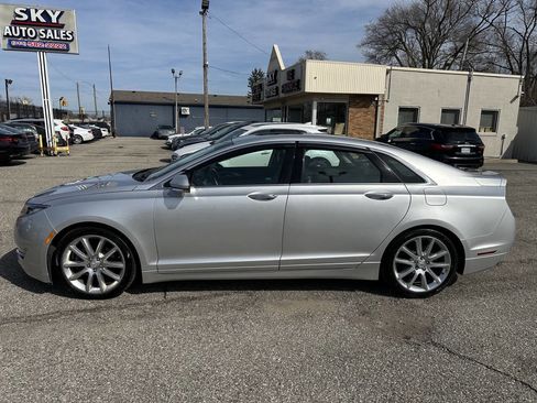 Used 2016 Lincoln MKZ w/ Equipment Group 200A Select FWD image 4