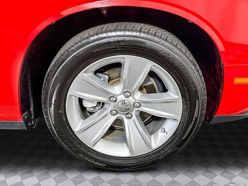 Used 2023 Dodge Challenger SXT image 30