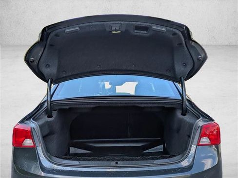 Used 2015 Chevrolet Impala LT image 6