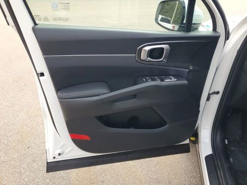 New 2025 Kia Sorento EX image 5